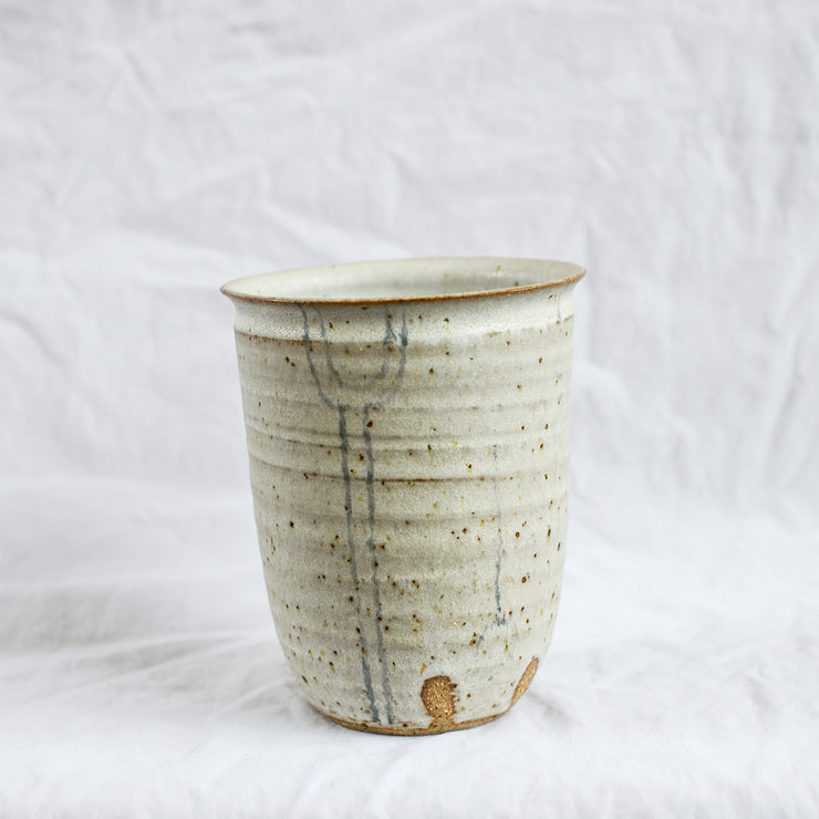 Ceramic vase handmade by Melbourne-based ceramicist Jade Thorsen. Working out of her studio in North Fitzroy, Jade’s studio practice focuses on wheel-thrown functional wares that sit somewhere between design, batch production and craft.