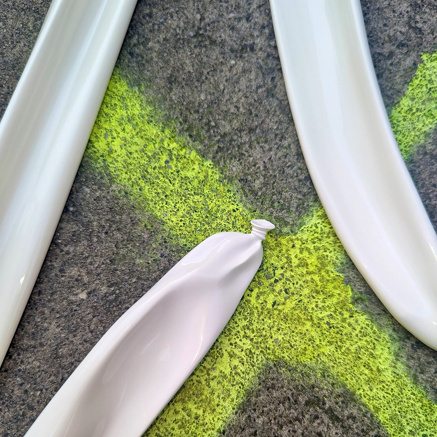 Deflated Balloon Hanger - Laundry White