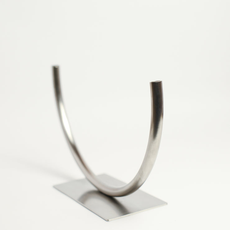 Stainless steel vase by ACV studio Anna Varendorff