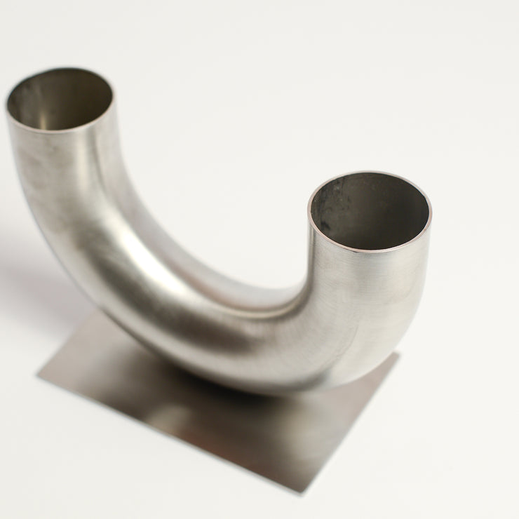 Stainless steel vase by ACV studio Anna Varendorff