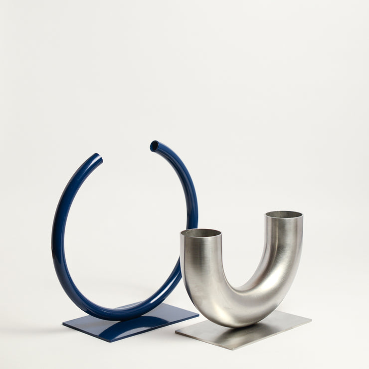 Stainless steel vase by ACV studio Anna Varendorff