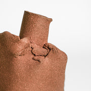 ANNA GLEESON is an Australian artist now based in New-York. Anna creates contemporary ceramic sculptures using traditional hand-building techniques which she manipulates in order to distort the expected aesthetic of a vessel, creating playful and intriguing sculptures. 