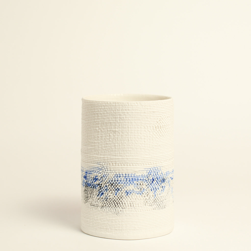 Porcelain sculpture made by Alterfact using 3D printing techniques in clay. Alterfact is an Australian duo composed of ceramicist Lucile Sciallano and designer Ben Landau based in Melbourne where they create contemporary ceramics using 3D printing techniques.