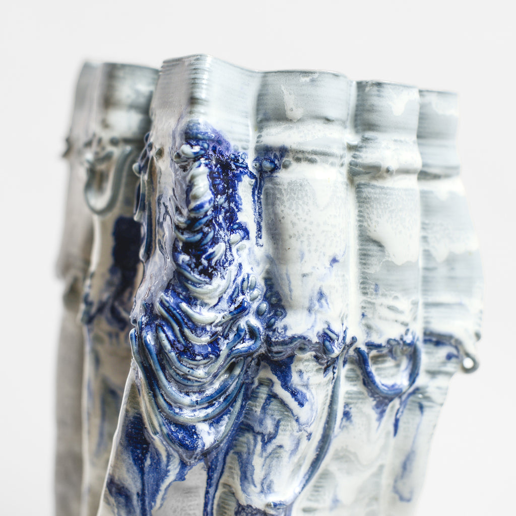 Porcelain sculpture made by Alterfact using 3D printing techniques in clay. Alterfact is an Australian duo composed of ceramicist Lucile Sciallano and designer Ben Landau based in Melbourne where they create contemporary ceramics using 3D printing techniques.