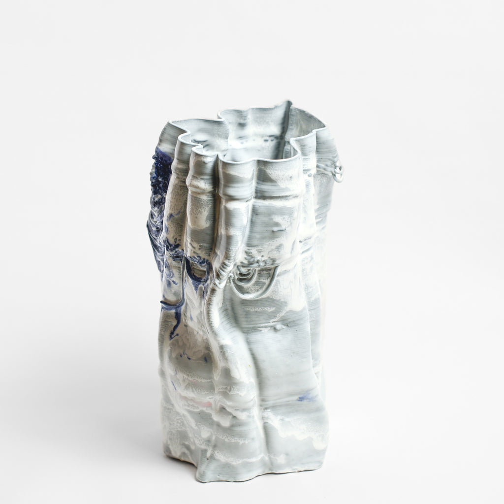 Porcelain sculpture made by Alterfact using 3D printing techniques in clay. Alterfact is an Australian duo composed of ceramicist Lucile Sciallano and designer Ben Landau based in Melbourne where they create contemporary ceramics using 3D printing techniques.