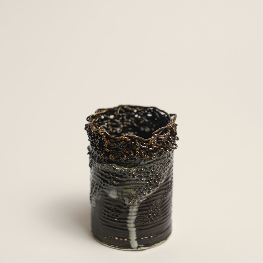 Porcelain sculpture made by Alterfact using 3D printing techniques in clay. Alterfact is an Australian duo composed of ceramicist Lucile Sciallano and designer Ben Landau based in Melbourne where they create contemporary ceramics using 3D printing techniques.