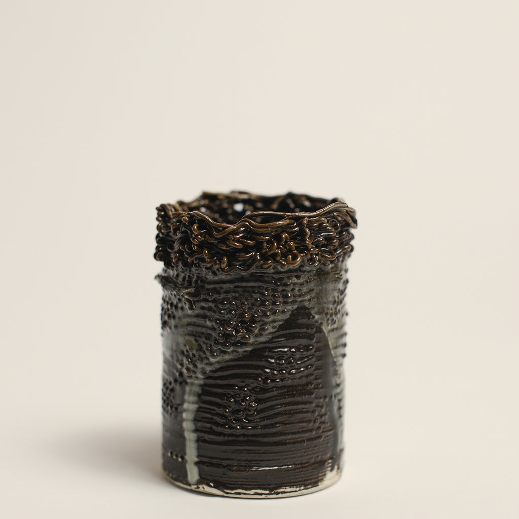 Porcelain sculpture made by Alterfact using 3D printing techniques in clay. Alterfact is an Australian duo composed of ceramicist Lucile Sciallano and designer Ben Landau based in Melbourne where they create contemporary ceramics using 3D printing techniques.