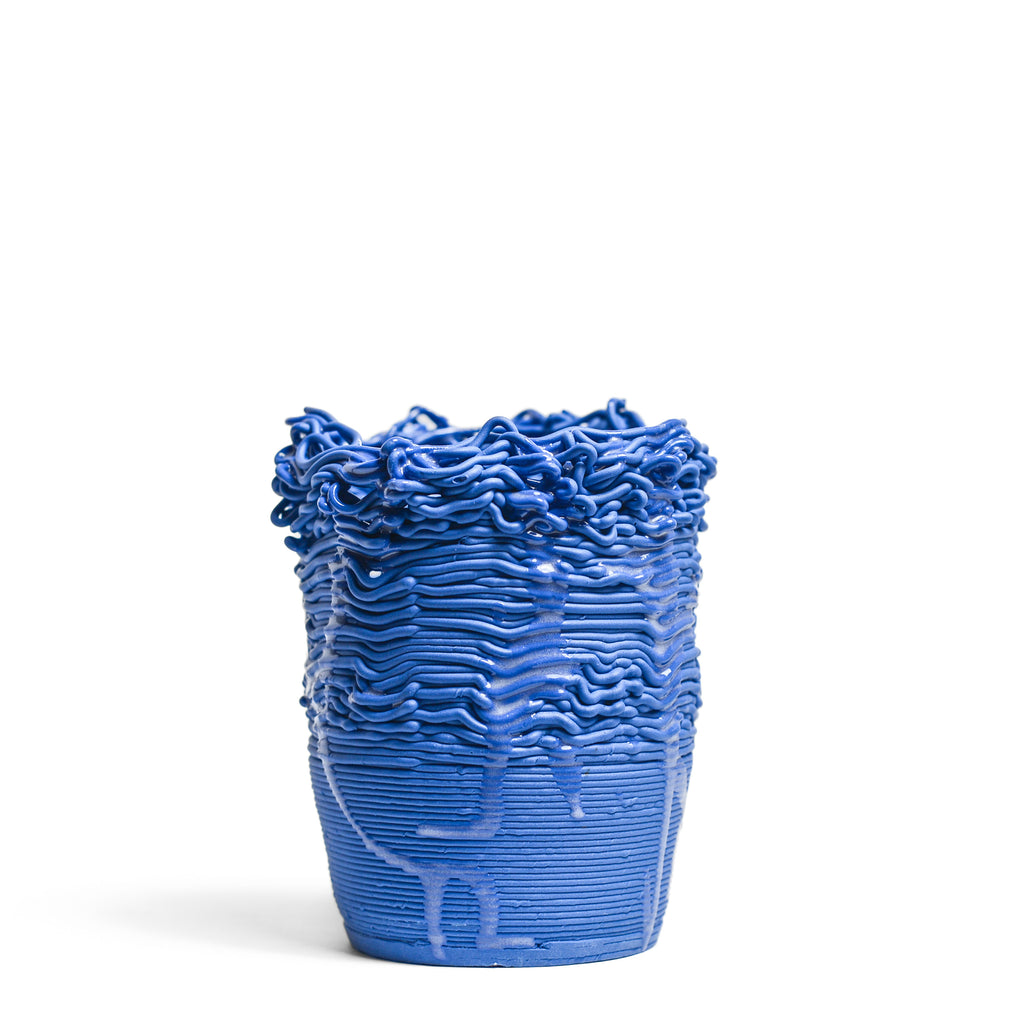 Porcelain sculpture made by Alterfact using 3D printing techniques in clay. Alterfact is an Australian duo composed of ceramicist Lucile Sciallano and designer Ben Landau based in Melbourne where they create contemporary ceramics using 3D printing techniques.