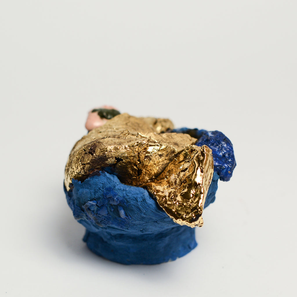 Ceramic sculpture handmade by ceramicist Anna Parsons