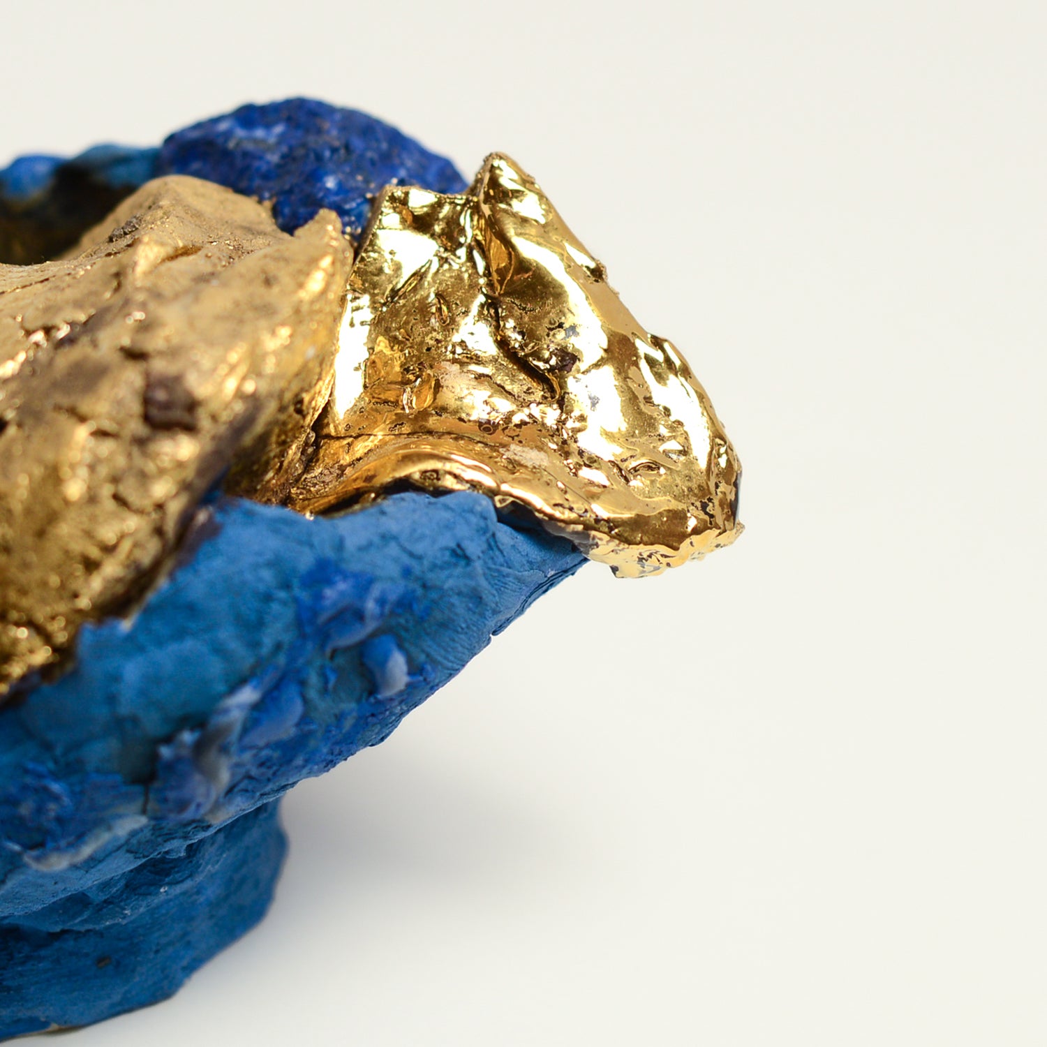 Ceramic sculpture handmade by ceramicist Anna Parsons