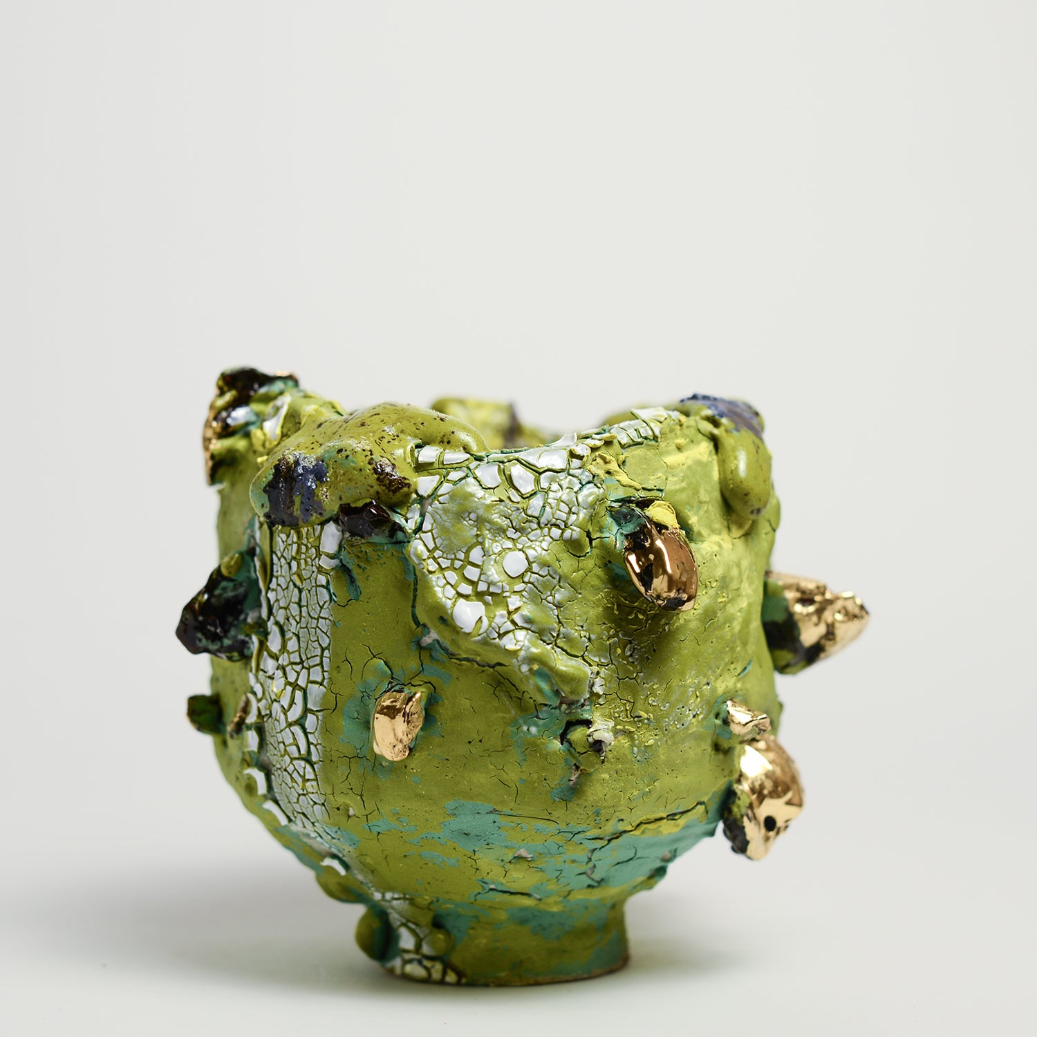 Ceramic sculpture handmade by ceramicist Anna Parsons