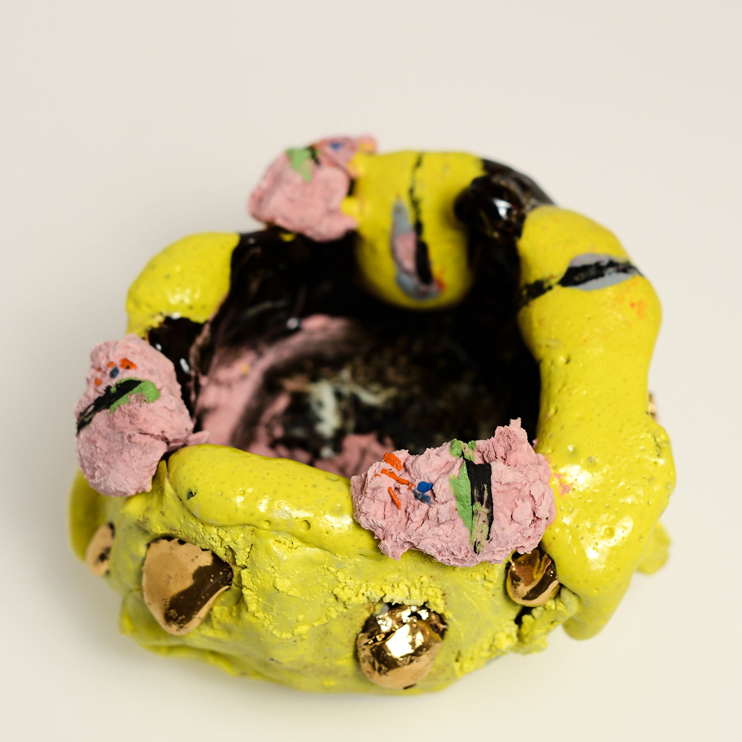 ANNA PARSONS is a ceramicist, working intuitively, finding clay a receptive medium to express herself. Anna often incorporates additions from the bush from where Anna lives. Anna fires her work numerous times, sometimes up to 5 firings to get the desired effects. Anna majored in sculpture at  BA Sydney College of the Arts and now lives in Rosebank, NSW.