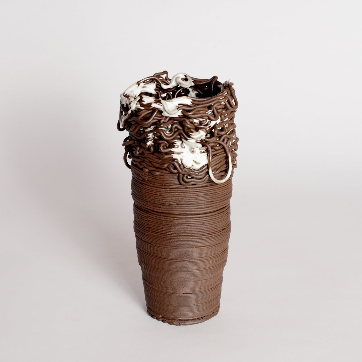 'Threaded Series' Vessel