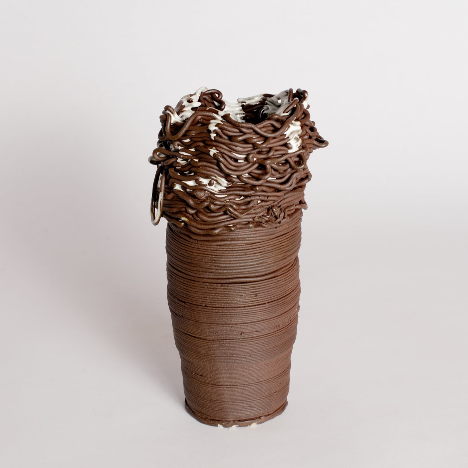 'Threaded Series' Vessel