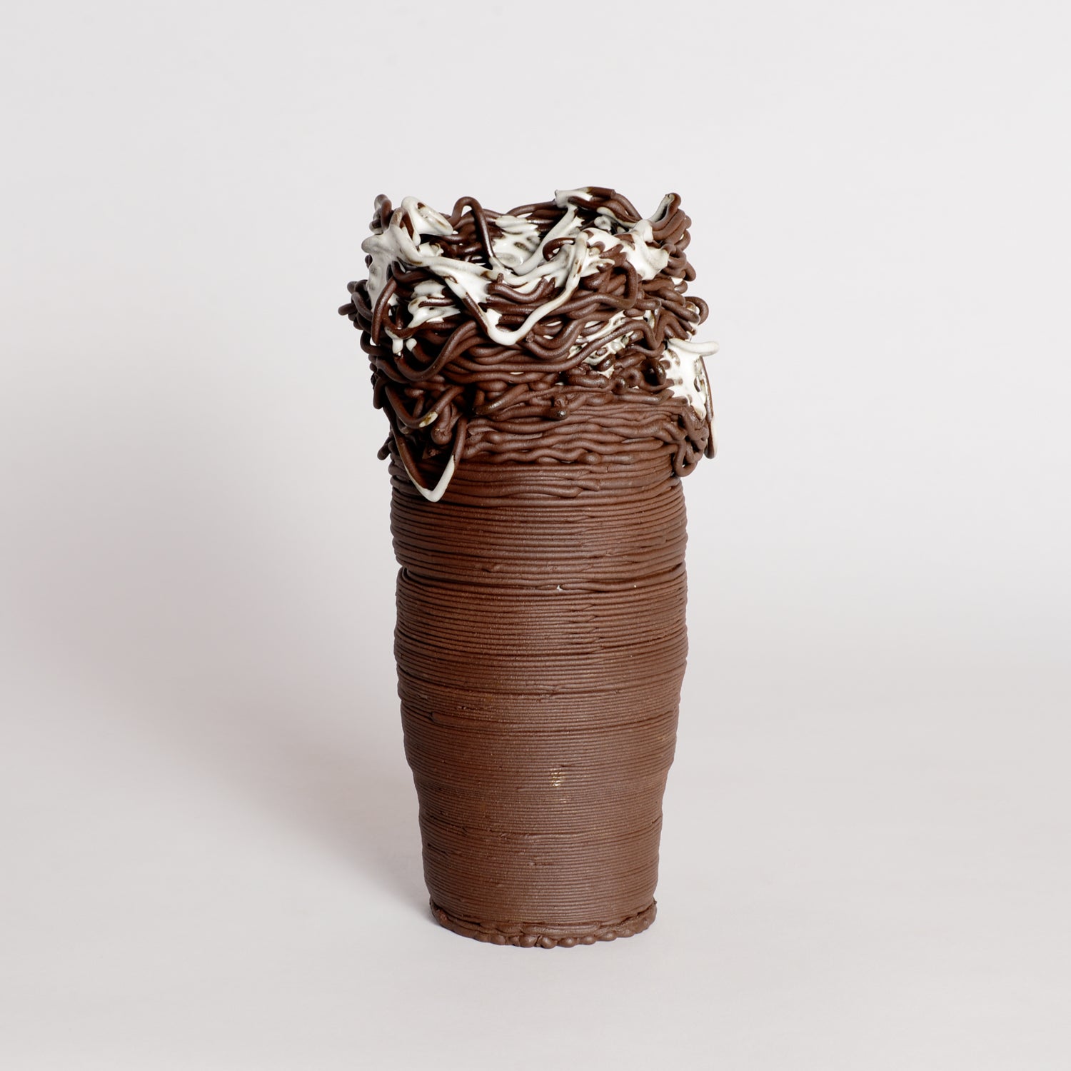 'Threaded Series' Vessel