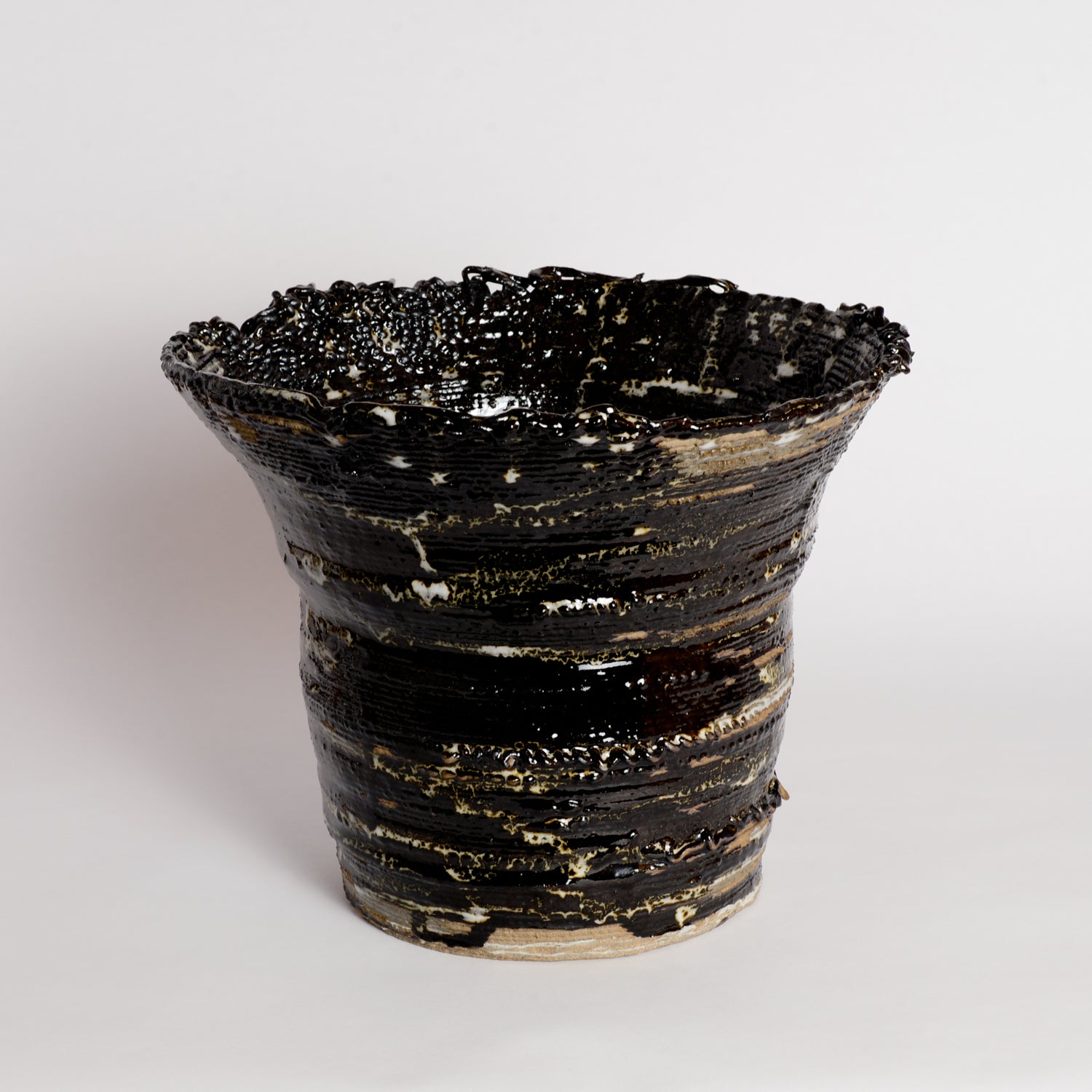 'Threaded Series' Vessel