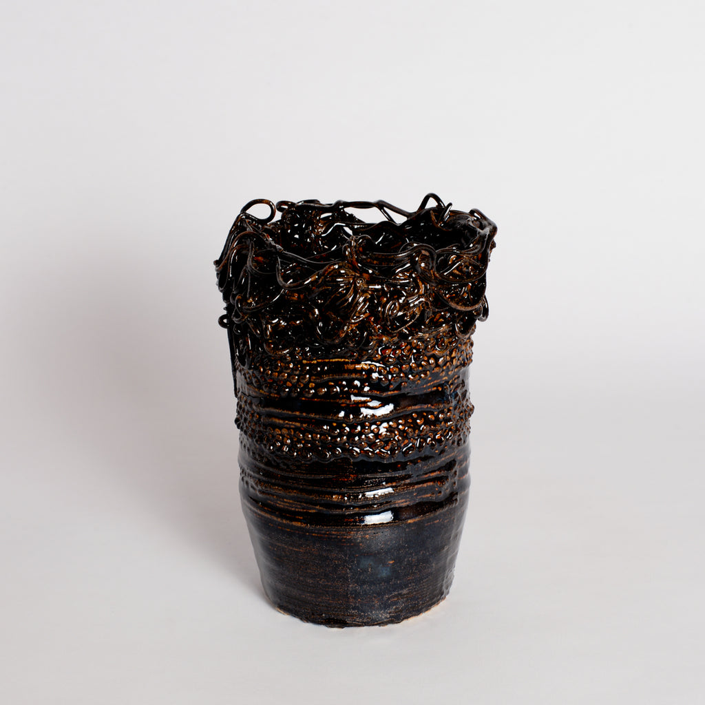 'Threaded Series' Vessel