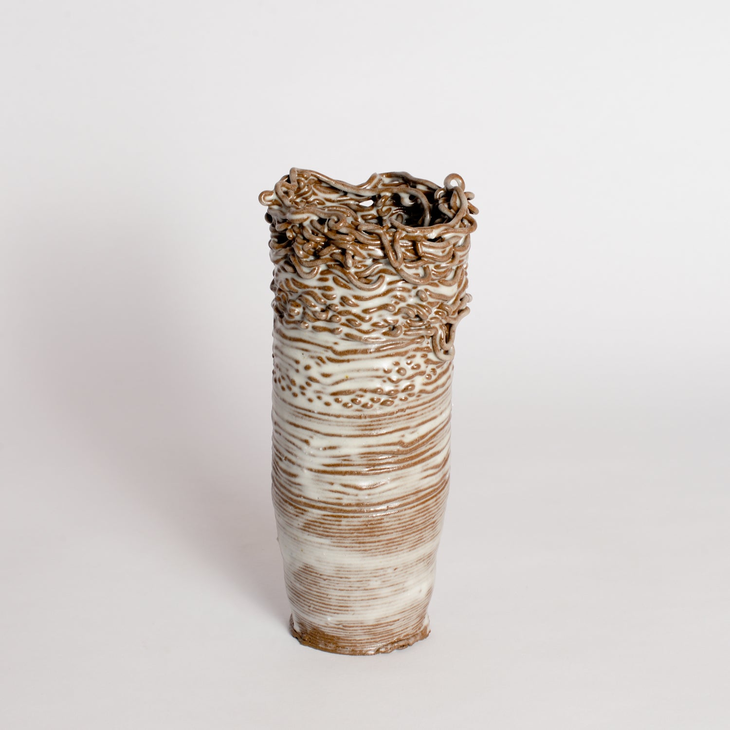 'Threaded Series' Vessel