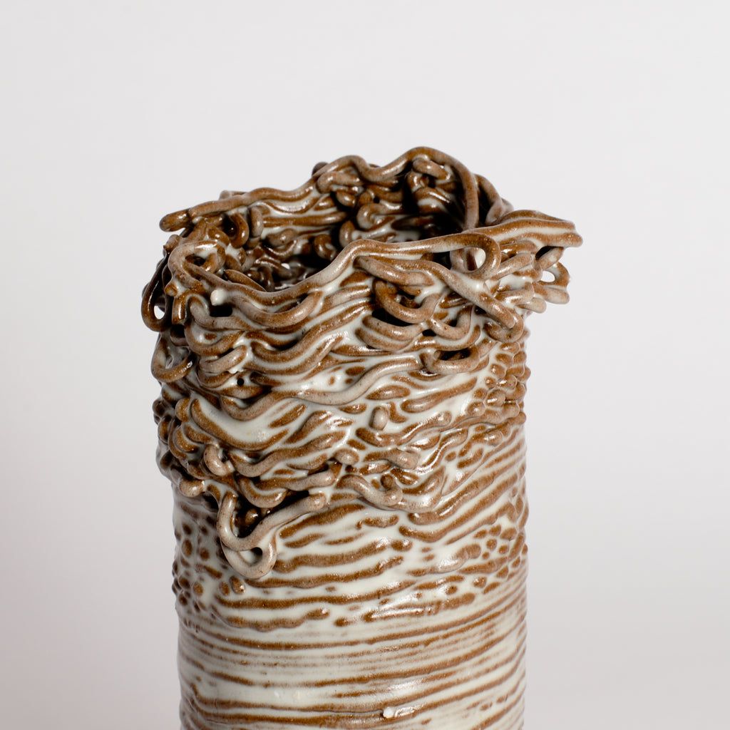 'Threaded Series' Vessel