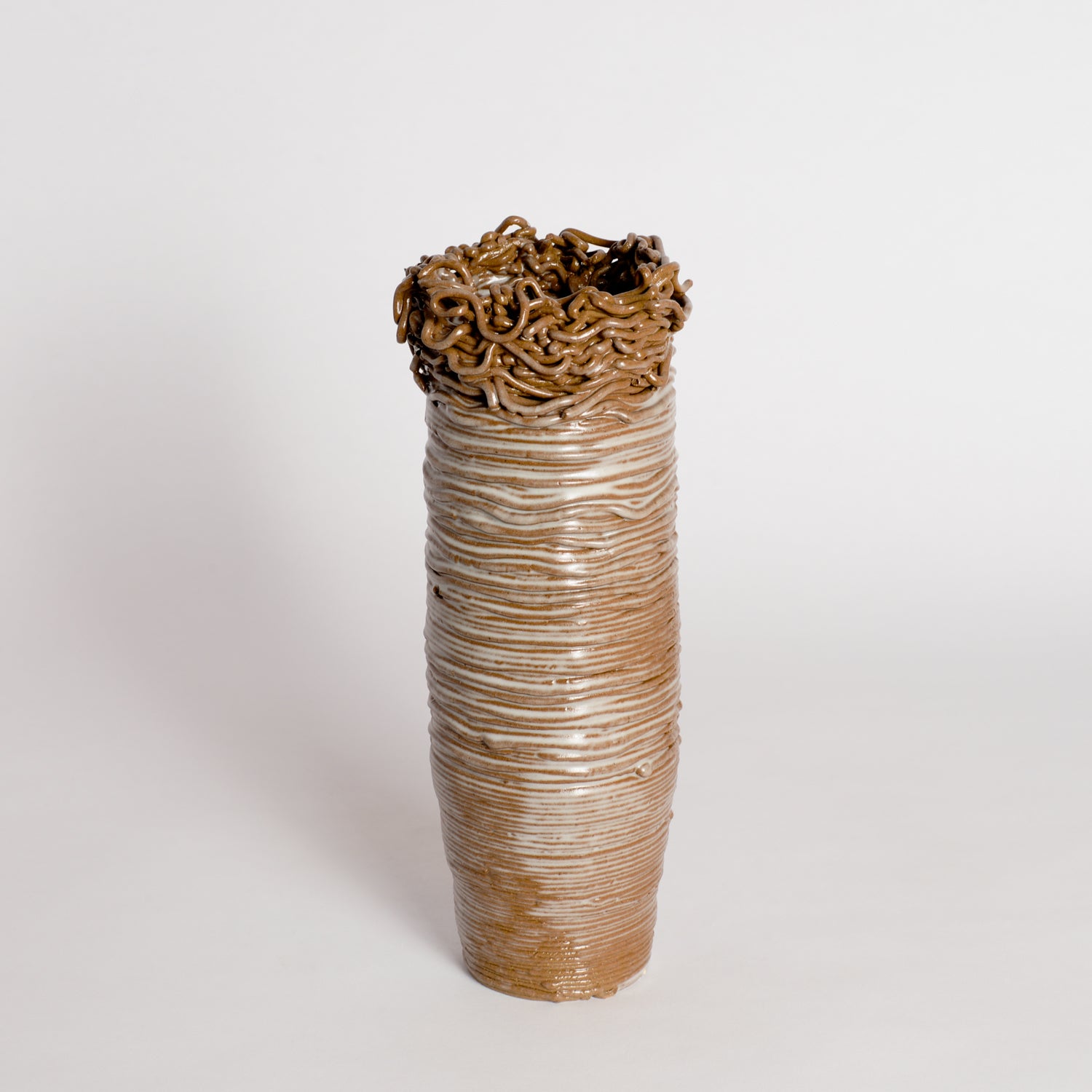 'Threaded Series' Vessel