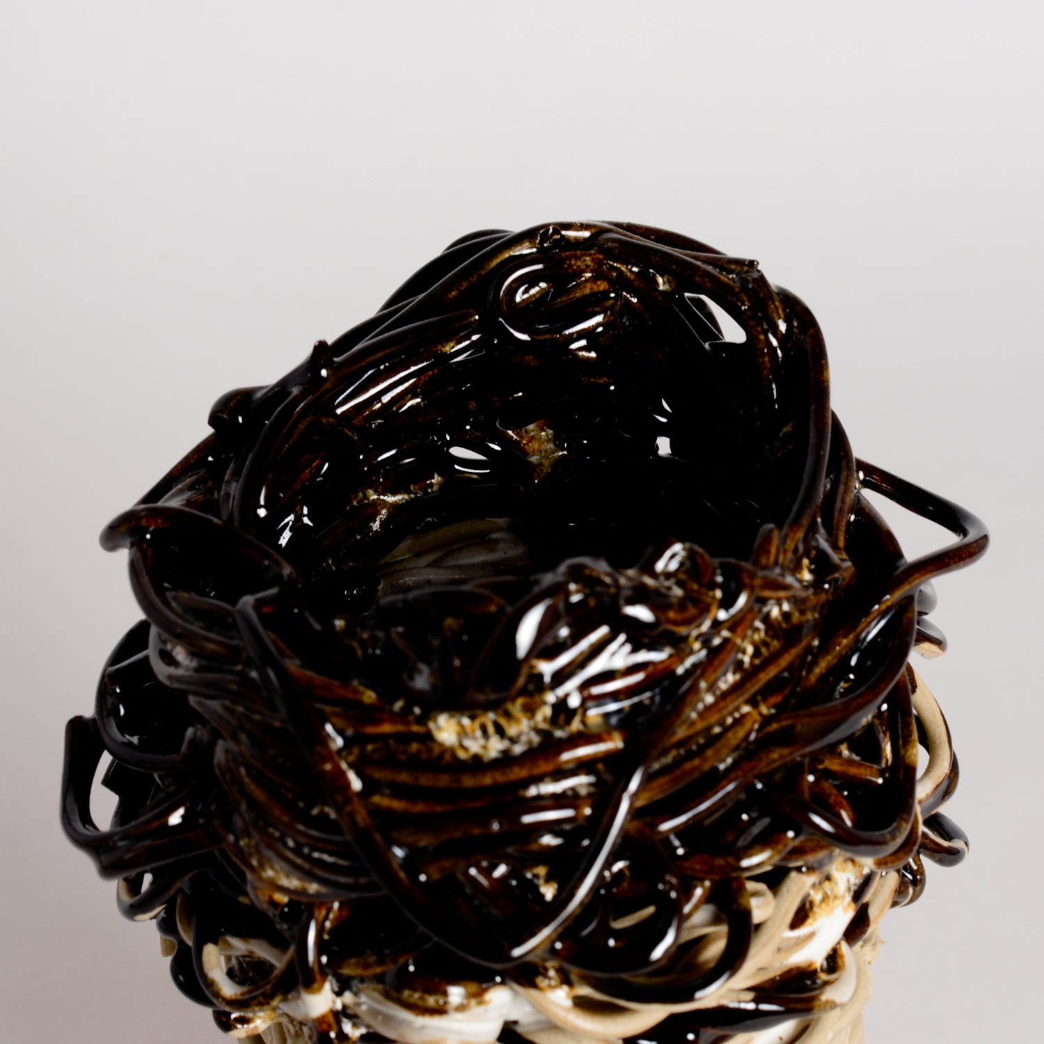 'Threaded Series' Vessel