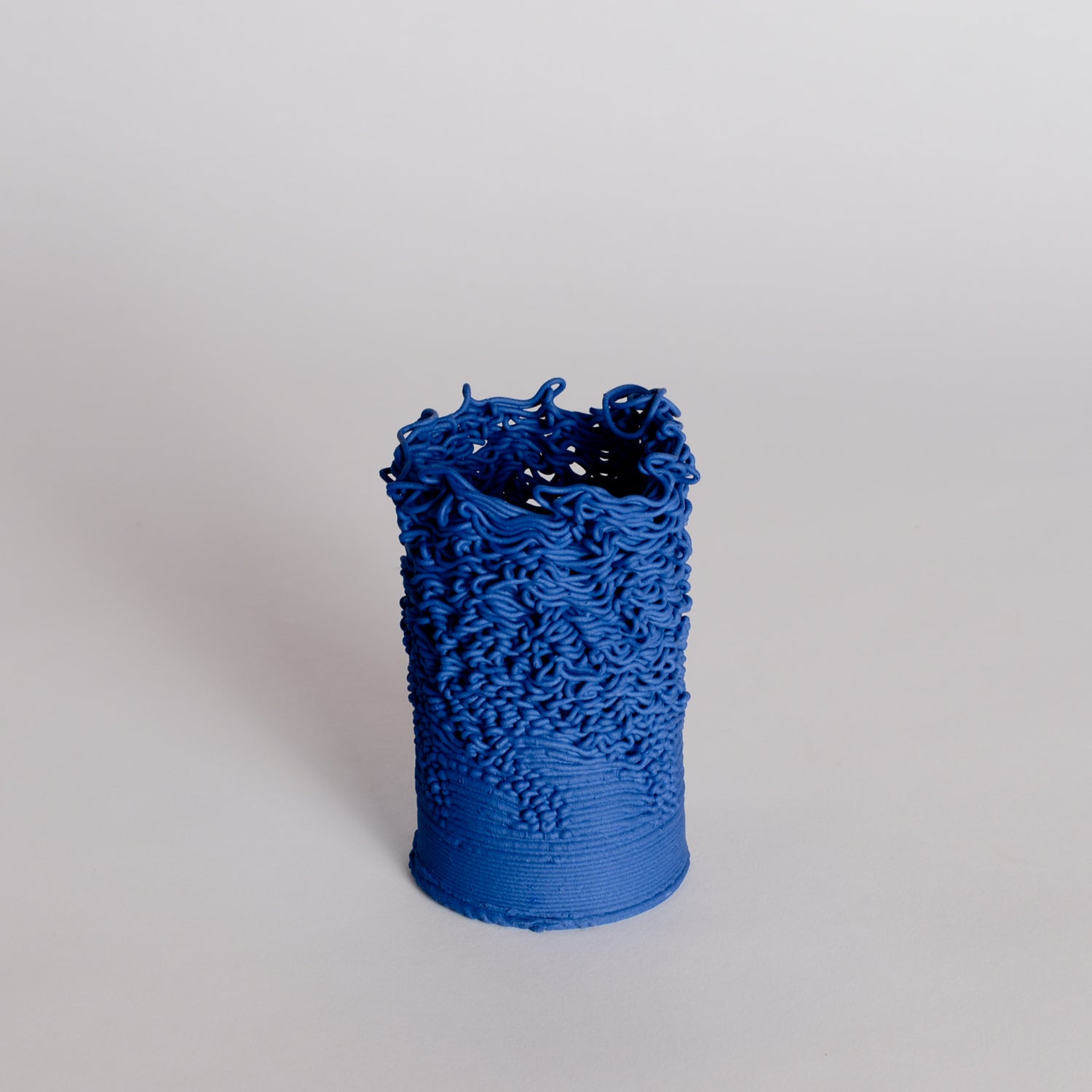 'Threaded Series' Vessel