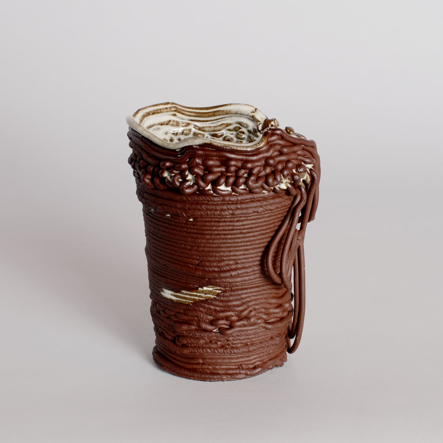 'Threaded Series' Vessel