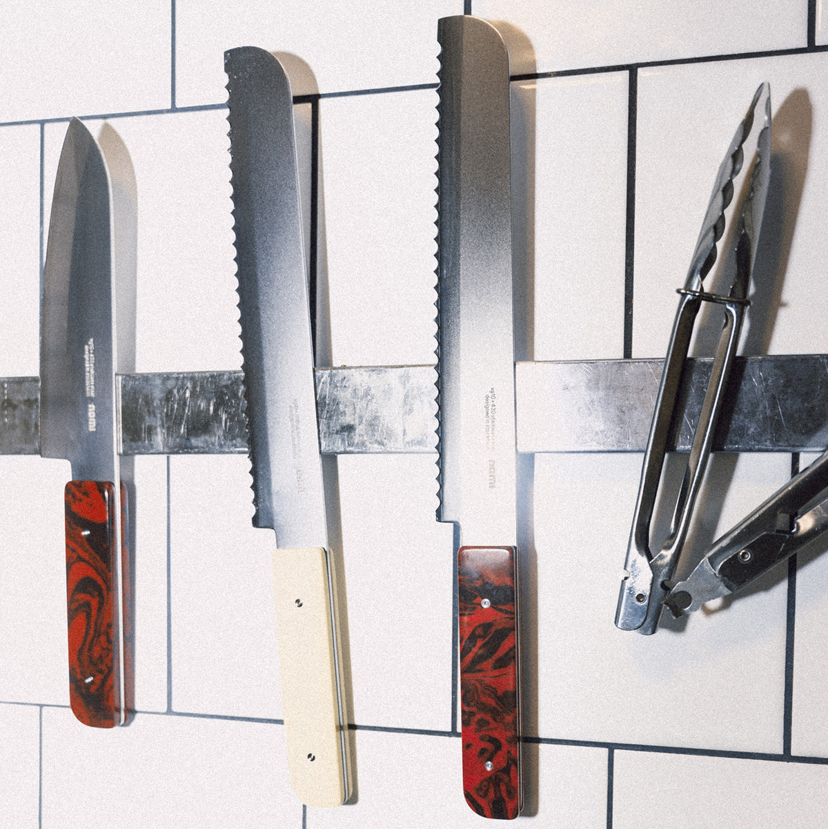 Bread Knife - Pomodoro