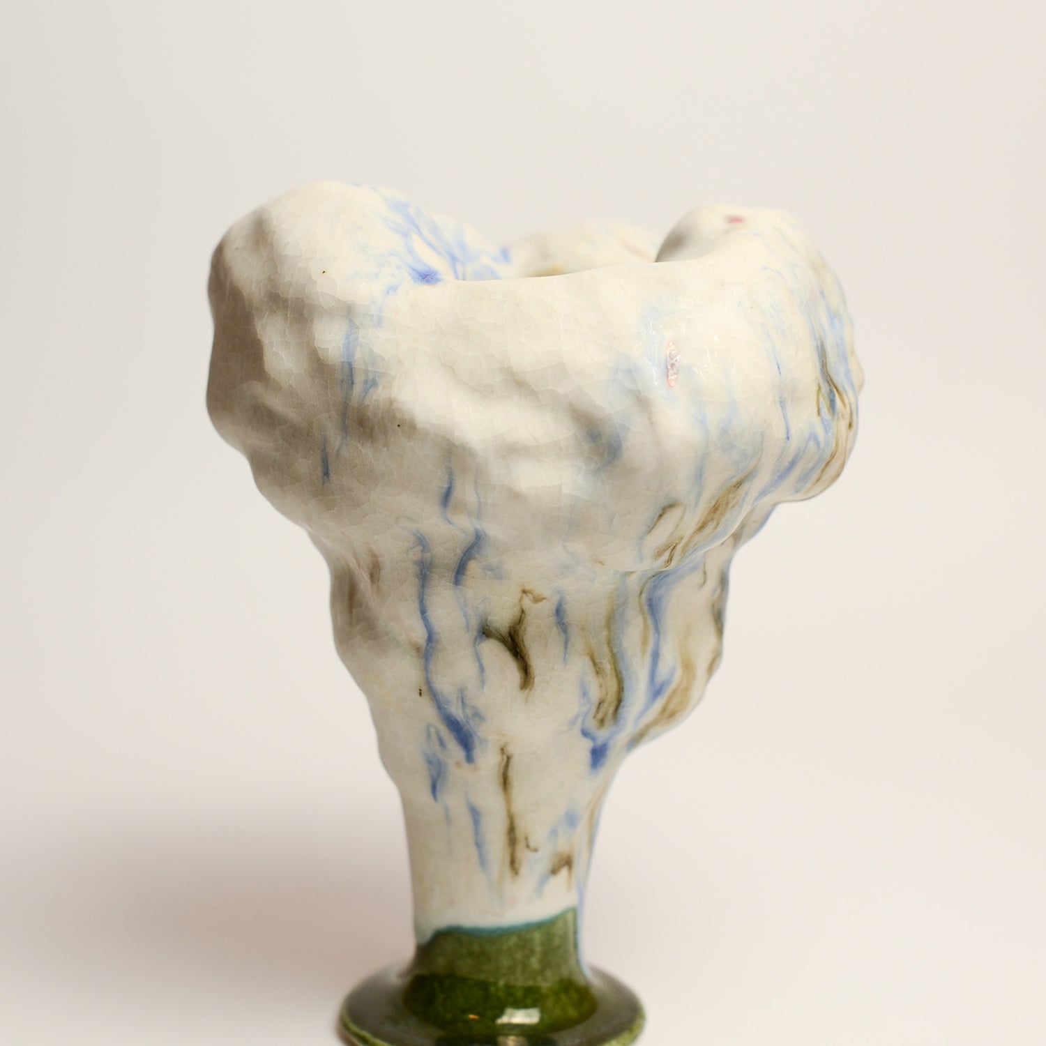 DAWN VACHON studied visual arts at Emily Carr University of Art and Design in Vancouver, receiving her BFA in 2008. Since relocating to Melbourne, she has made a lot of ceramic pots and has exhibited a handful of ceramic things that aren't pots. Dawn can often be found throwing, handbuilding and concocting glazes at her home-studio in Coburg.