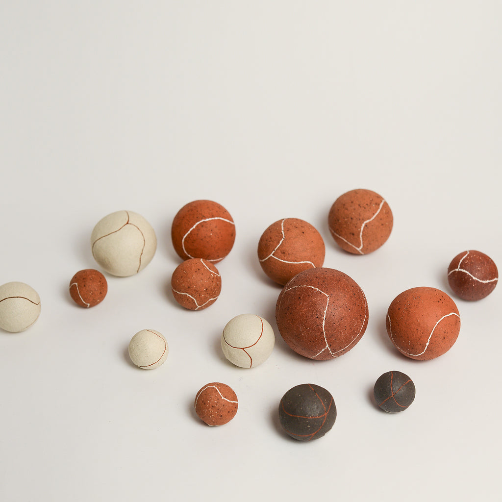 Ceramic sculpture handmade by Sydney-based artist Debbey Watson. The minimal aesthetic of Debbey’s enclosed, slab-built geometric forms and contemporary ceramics is inspired by her interest in modern architecture and design. 