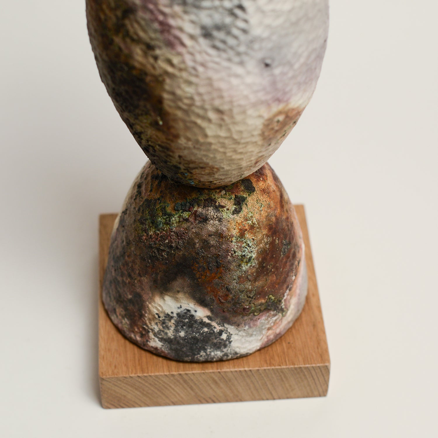 ELLA BENDRUPS is an emerging ceramic artist whose practice explores ancient clay and stone artefacts and their ability to transcend the times and cultures in which they were created. She embraces the expressive nature of hand building, pinching, coiling and carving clay to highlight the maker’s touch. 