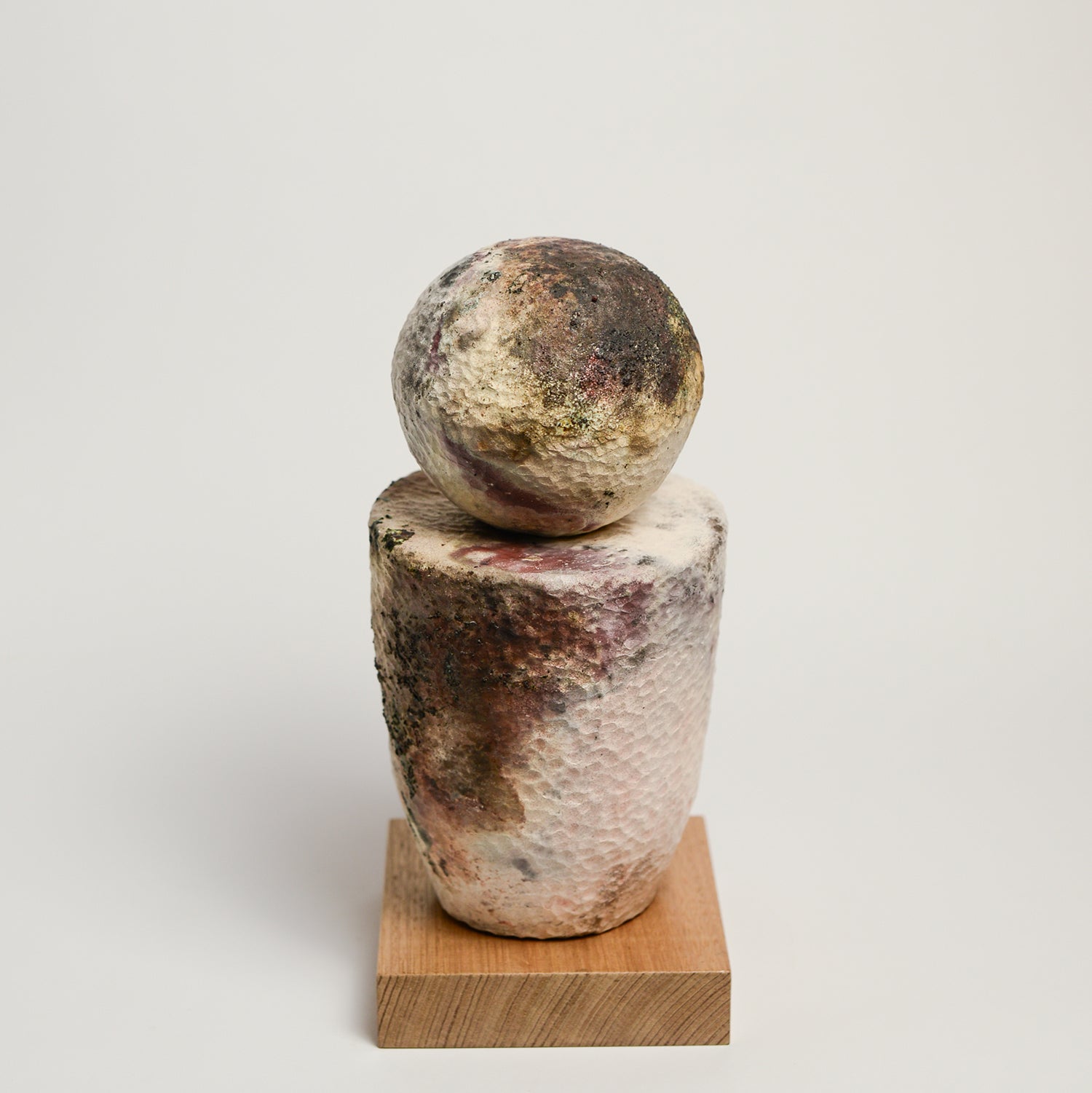 ELLA BENDRUPS is an emerging ceramic artist whose practice explores ancient clay and stone artefacts and their ability to transcend the times and cultures in which they were created. She embraces the expressive nature of hand building, pinching, coiling and carving clay to highlight the maker’s touch.