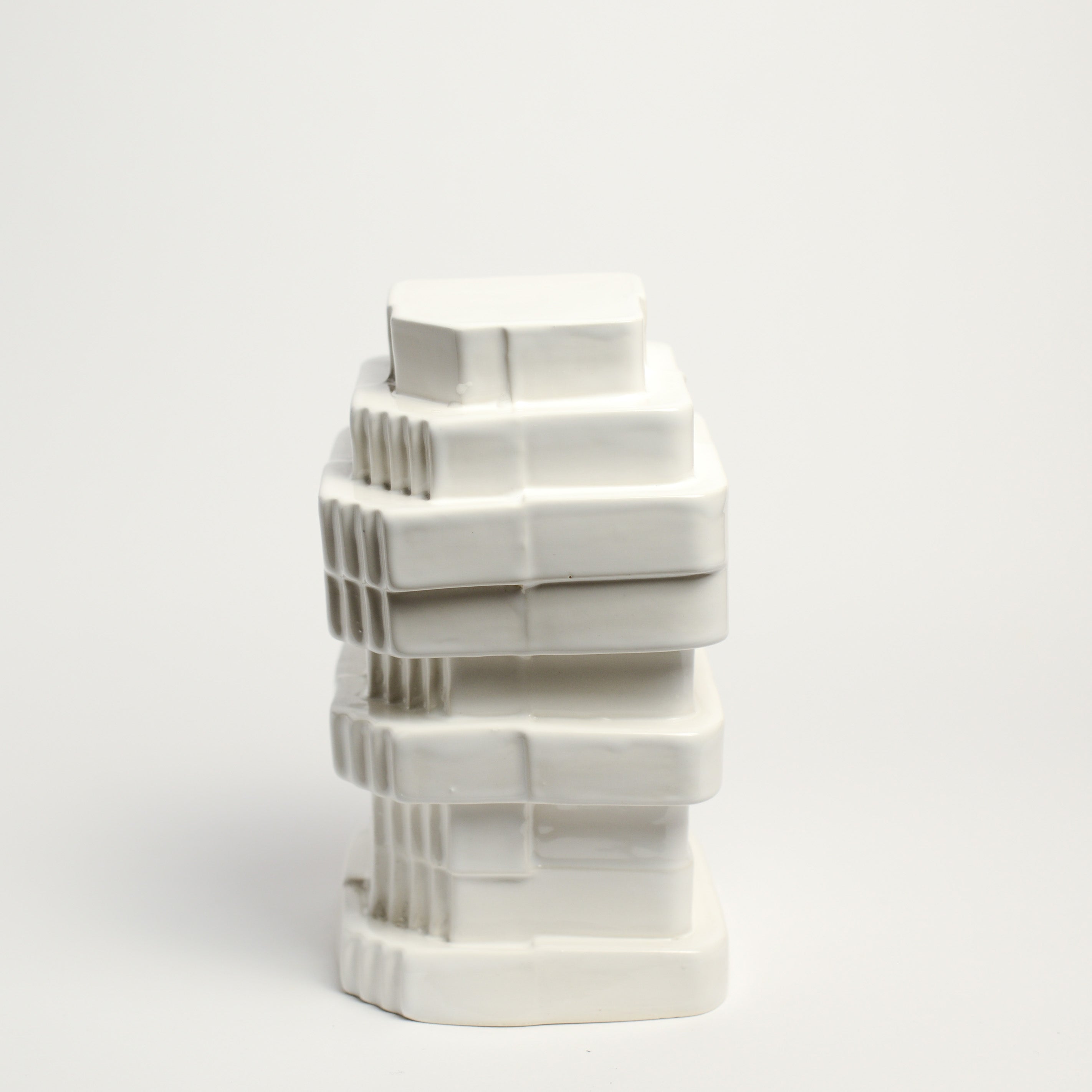 Ceramic vase handmade by Ella Reweti using slipcasting techniques. Ella is an Australian ceramicist based in Melbourne where she creates contemporary ceramics using slipcasting techniques and playing with form.