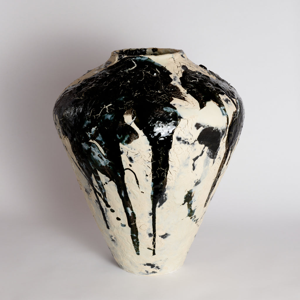 'Dualuna' Vessel