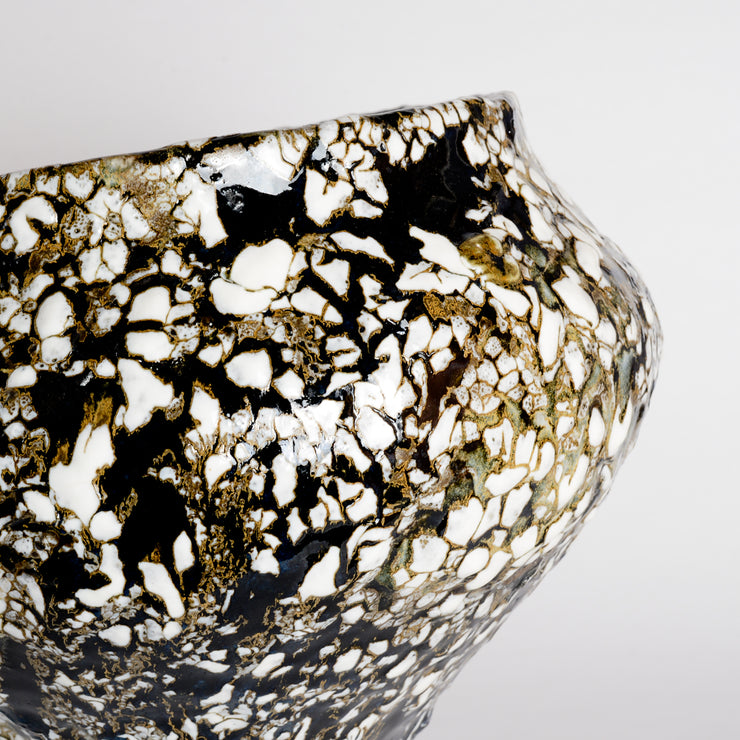 Tilted Vessel