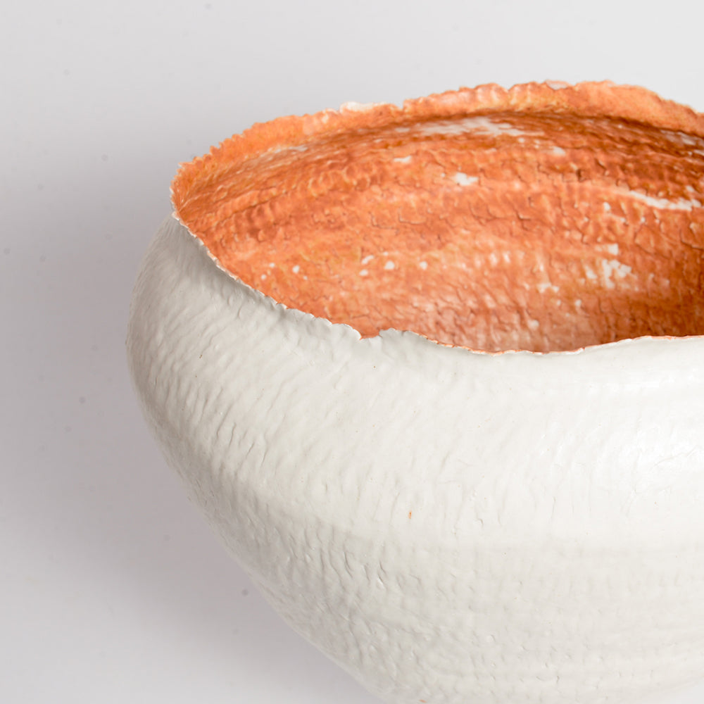 gốm maker is the ceramic practice of Thannie Phan, a Vietnamese artist and potter now based in Naarm. 
Thannie's practice is a physical interpretation of the stories she writes about where she is, where she was, and the people surrounding her. The works are hand-built by pinching coils, glazed by brushing or stamping.