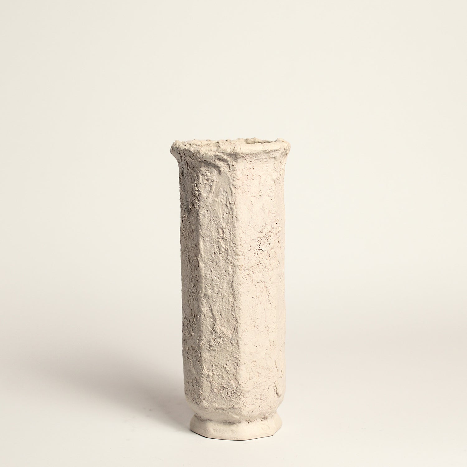 Ceramic vase handmade by Melbourne-based artist Irene from Iggy & Lou Lou. Irene’s practice is informed by a deep respect for traditional making processes, a commitment to a minimal environmental footprint, and a devotion to creating handmade, beloved ceramics that last a lifetime.