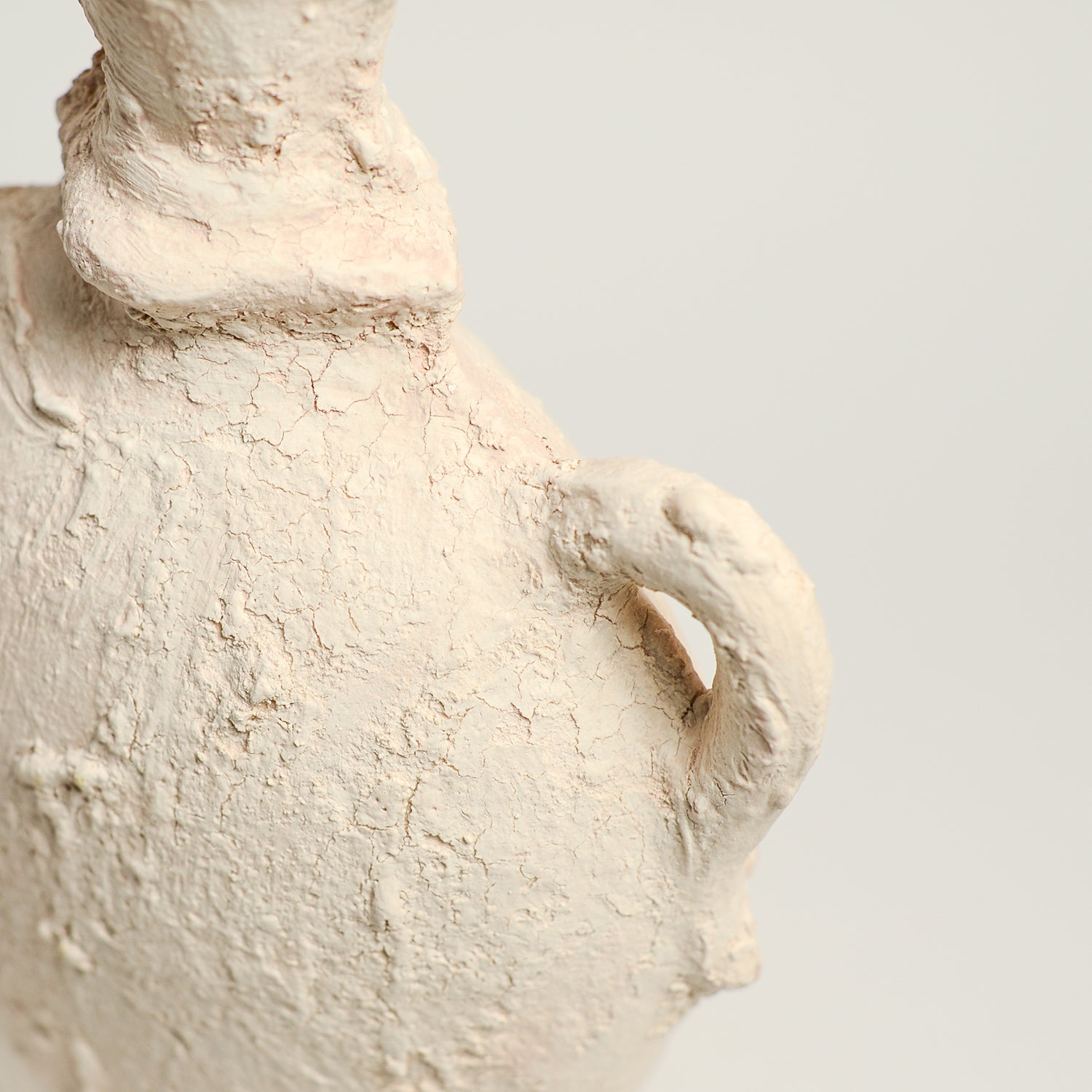 Ceramic vase handmade by Melbourne-based artist Irene from Iggy & Lou Lou. Irene’s practice is informed by a deep respect for traditional making processes, a commitment to a minimal environmental footprint, and a devotion to creating handmade, beloved ceramics that last a lifetime. Irene Grishin Selzer