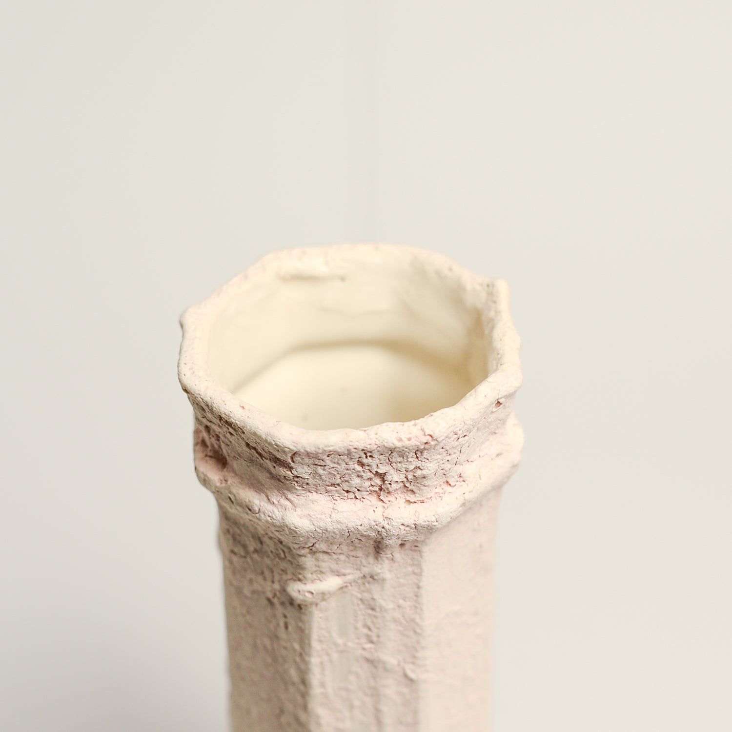 Ceramic vase handmade by Melbourne-based artist Irene from Iggy & Lou Lou. Irene’s practice is informed by a deep respect for traditional making processes, a commitment to a minimal environmental footprint, and a devotion to creating handmade, beloved ceramics that last a lifetime. Irene Grishin Selzer