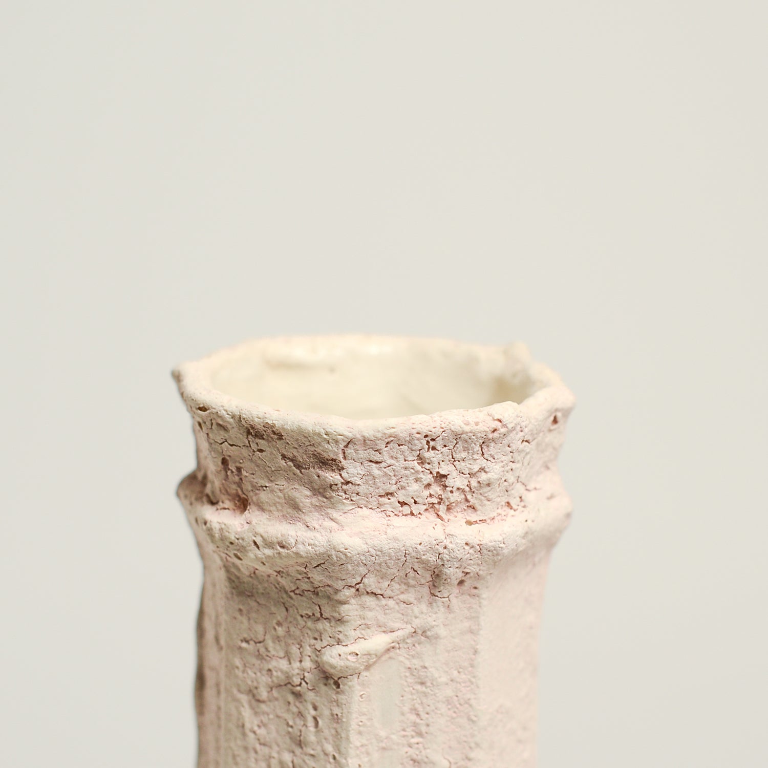 Ceramic vase handmade by Melbourne-based artist Irene from Iggy & Lou Lou. Irene’s practice is informed by a deep respect for traditional making processes, a commitment to a minimal environmental footprint, and a devotion to creating handmade, beloved ceramics that last a lifetime. Irene Grishin Selzer