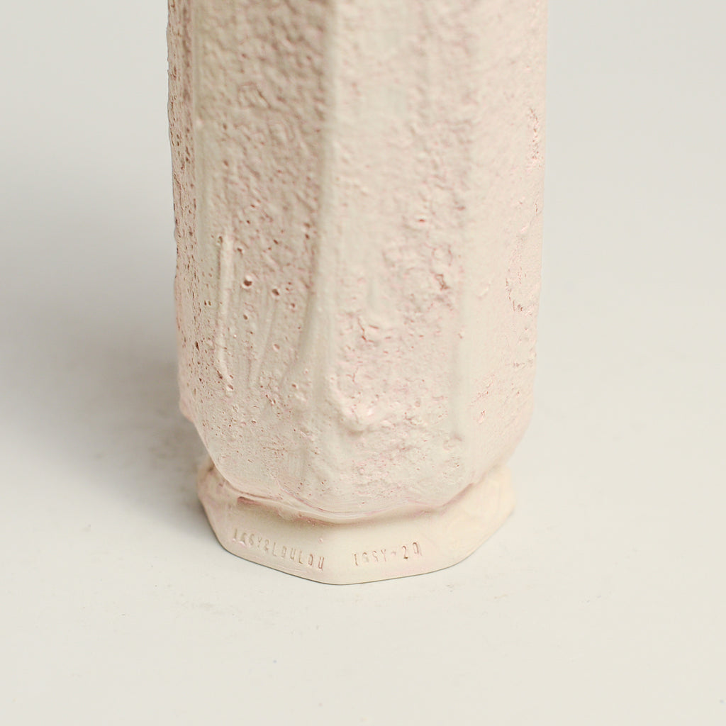 Ceramic vase handmade by Melbourne-based artist Irene from Iggy & Lou Lou. Irene’s practice is informed by a deep respect for traditional making processes, a commitment to a minimal environmental footprint, and a devotion to creating handmade, beloved ceramics that last a lifetime. Irene Grishin Selzer