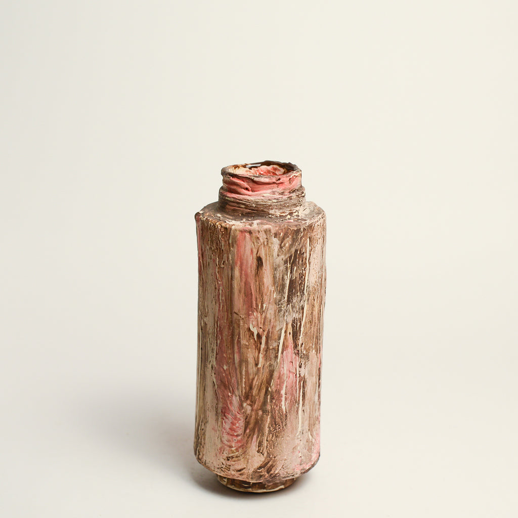 Ceramic vase handmade by Melbourne-based artist Irene from Iggy & Lou Lou. Irene’s practice is informed by a deep respect for traditional making processes, a commitment to a minimal environmental footprint, and a devotion to creating handmade, beloved ceramics that last a lifetime. Irene Grishin Selzer