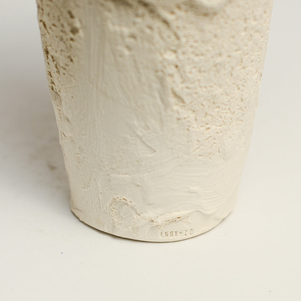 Ceramic vase handmade by Melbourne-based artist Irene from Iggy & Lou Lou. Irene’s practice is informed by a deep respect for traditional making processes, a commitment to a minimal environmental footprint, and a devotion to creating handmade, beloved ceramics that last a lifetime. Irene Grishin Selzer