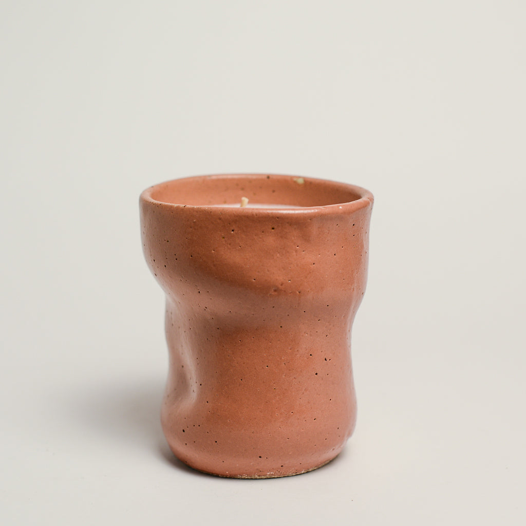 pépite presents its first commissioned series - an impressive XL ceramic candle featuring a signature bump vessel made by artist James Lemon and scented candle hand poured by Melbourne label You, Me & Bones. A gift that keeps on giving - once the candle has been enjoyed until its last drop, this piece becomes a beautiful