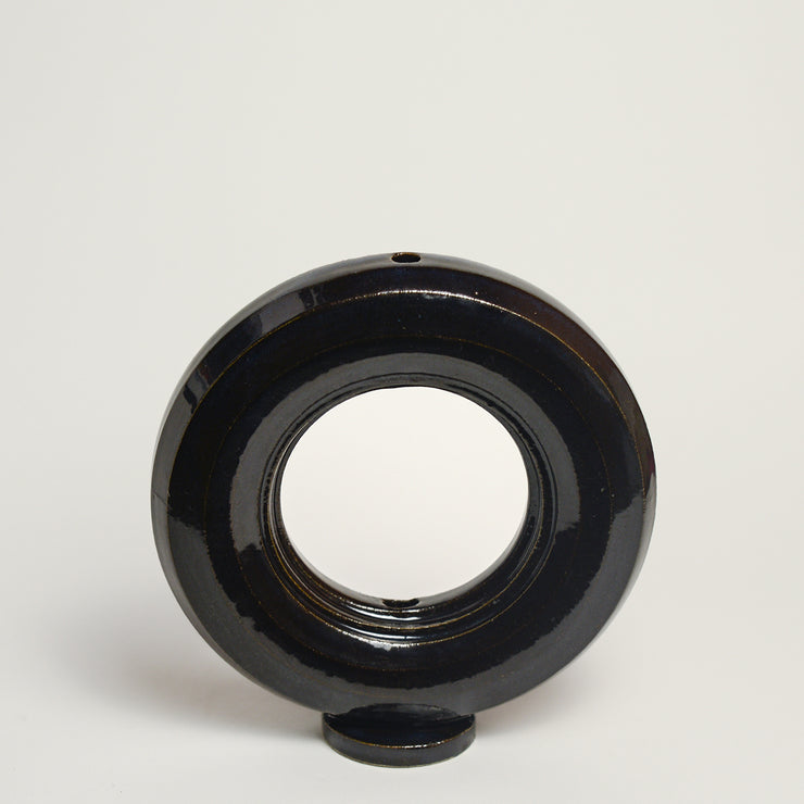 Ceramic circle vase by Sydney ceramicist Jenni Oh
