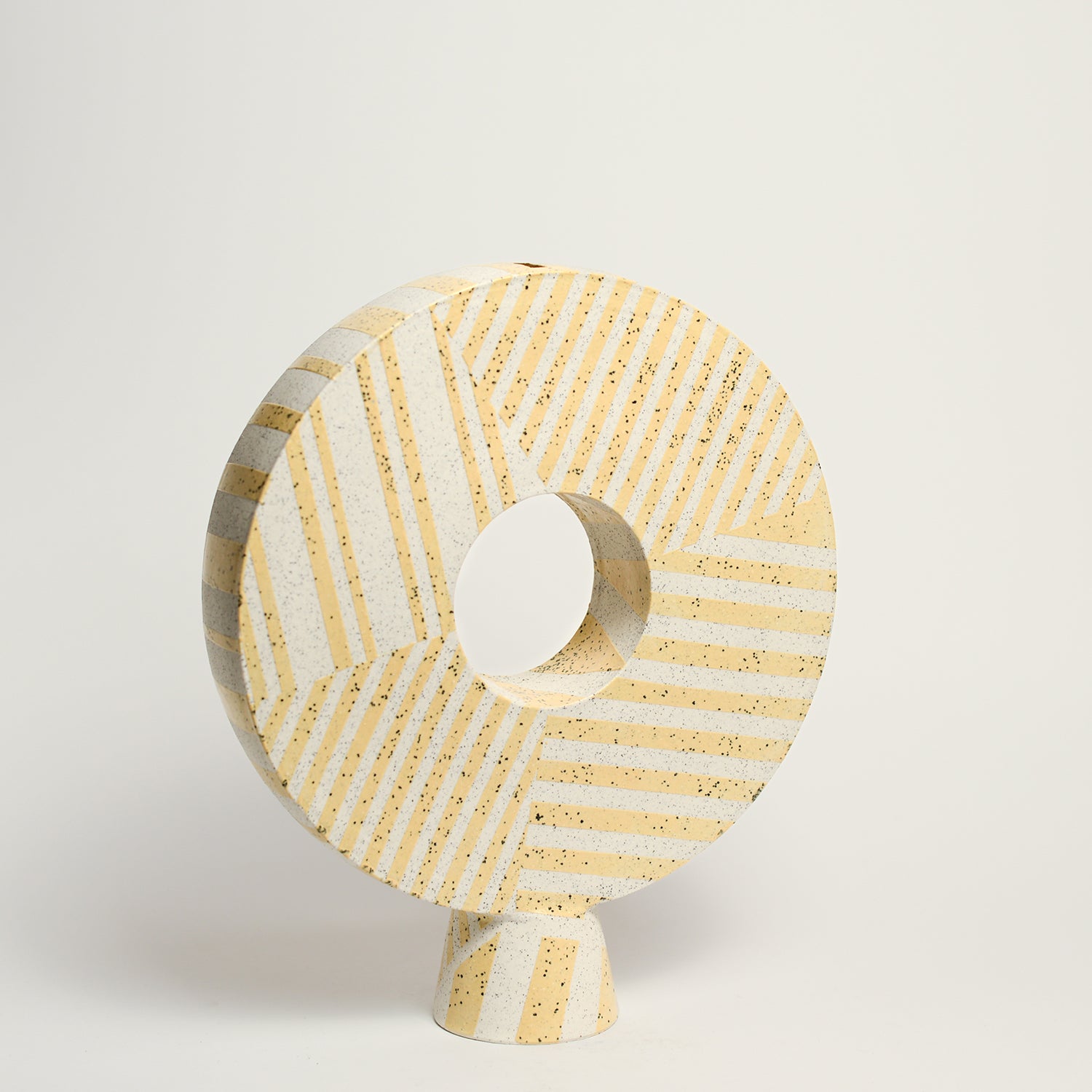 Ceramic circle vase by Sydney ceramicist Jenni Oh