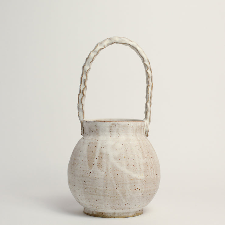 Ceramic vase handmade by Jade Thorsen