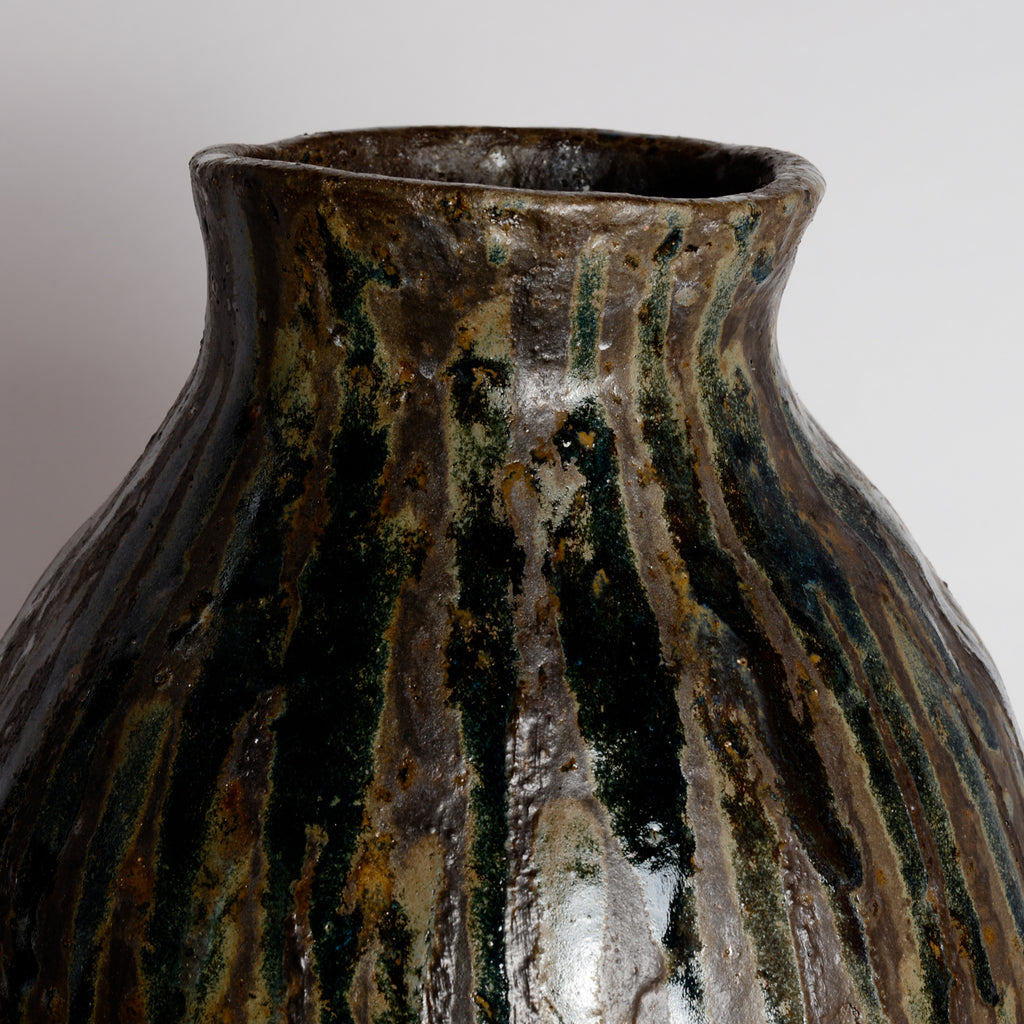 Large Belly Vessel