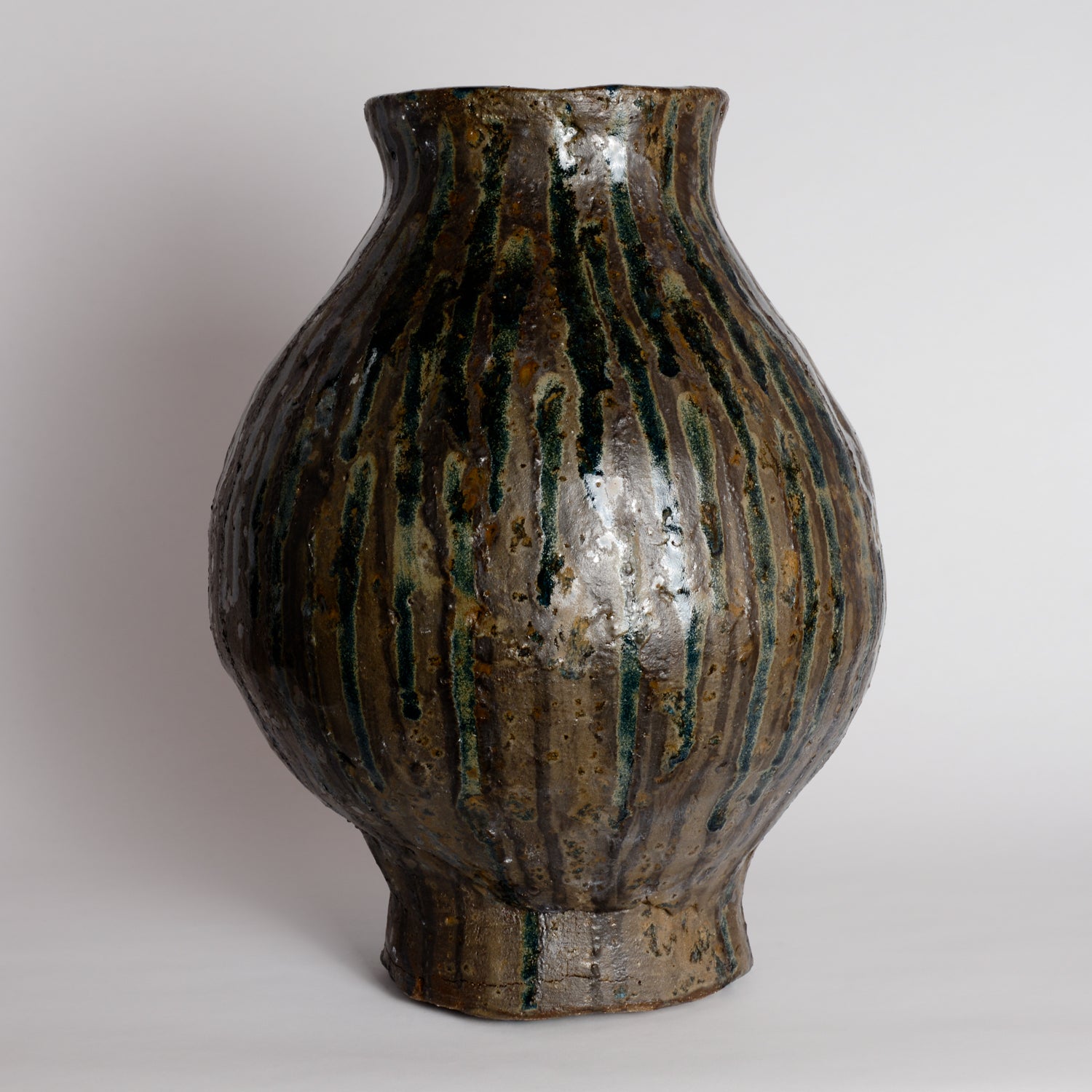 Large Belly Vessel