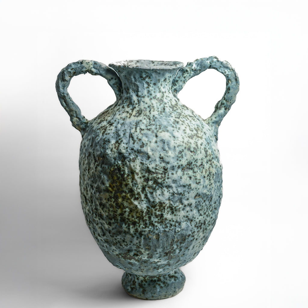 After working in music, advertising and law, KELLY BROWN became a ceramic artist.

Working in Sydney at Kil.n.it, she specialises in crafting timeless pieces inspired by ancient forms, huge urns being her favourite. Collaborating with interior designers, her creations bring sophistication and a touch of history to living spaces. Through unique partnerships with painters, she breaks traditional boundaries, creating captivating expressions.